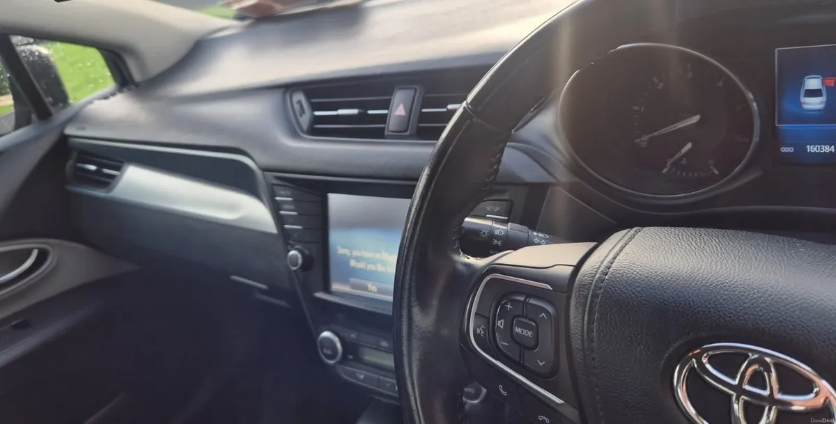 Toyota Avensis 2018 - Image 1