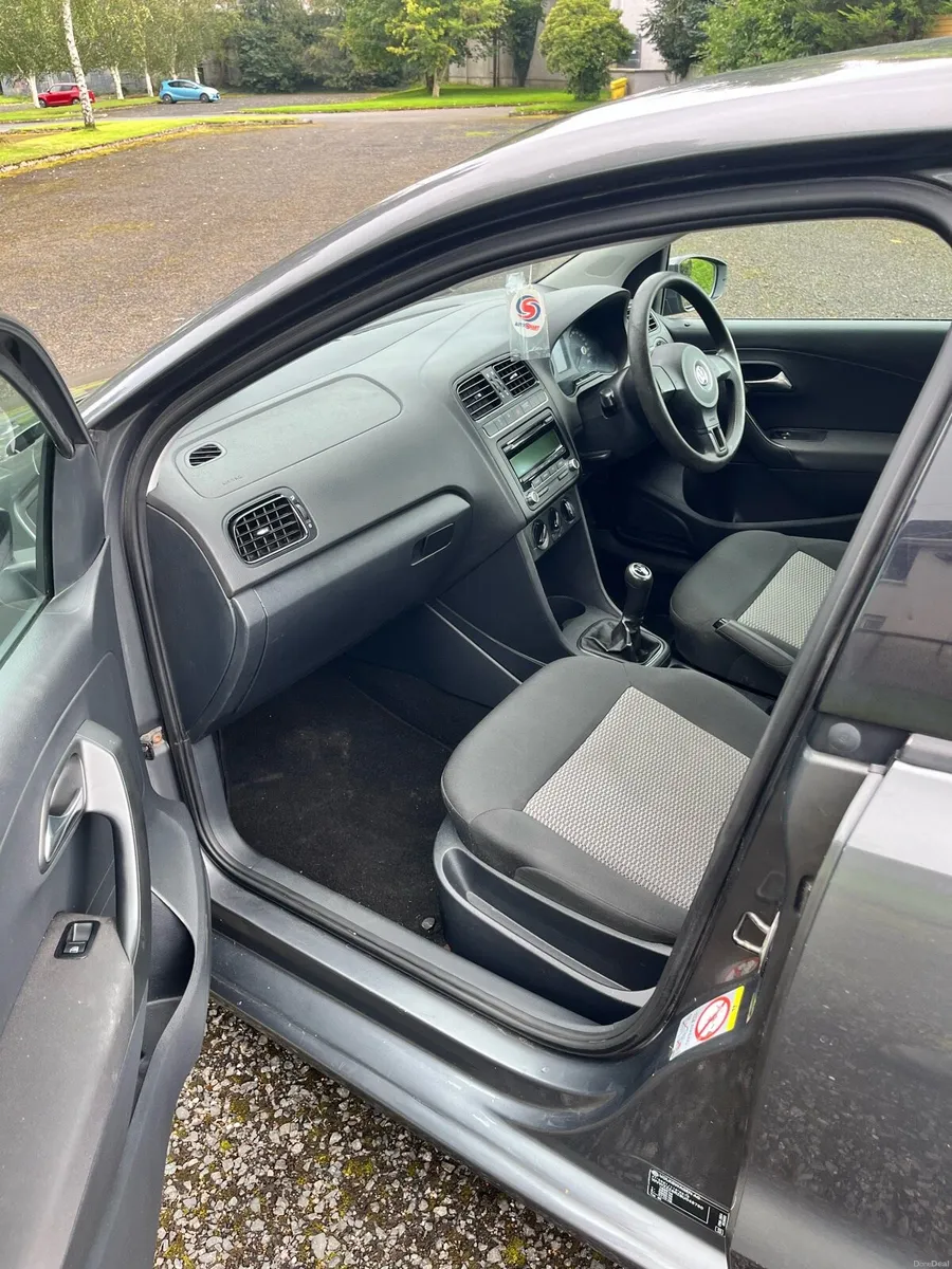 2011 Polo - Image 6
