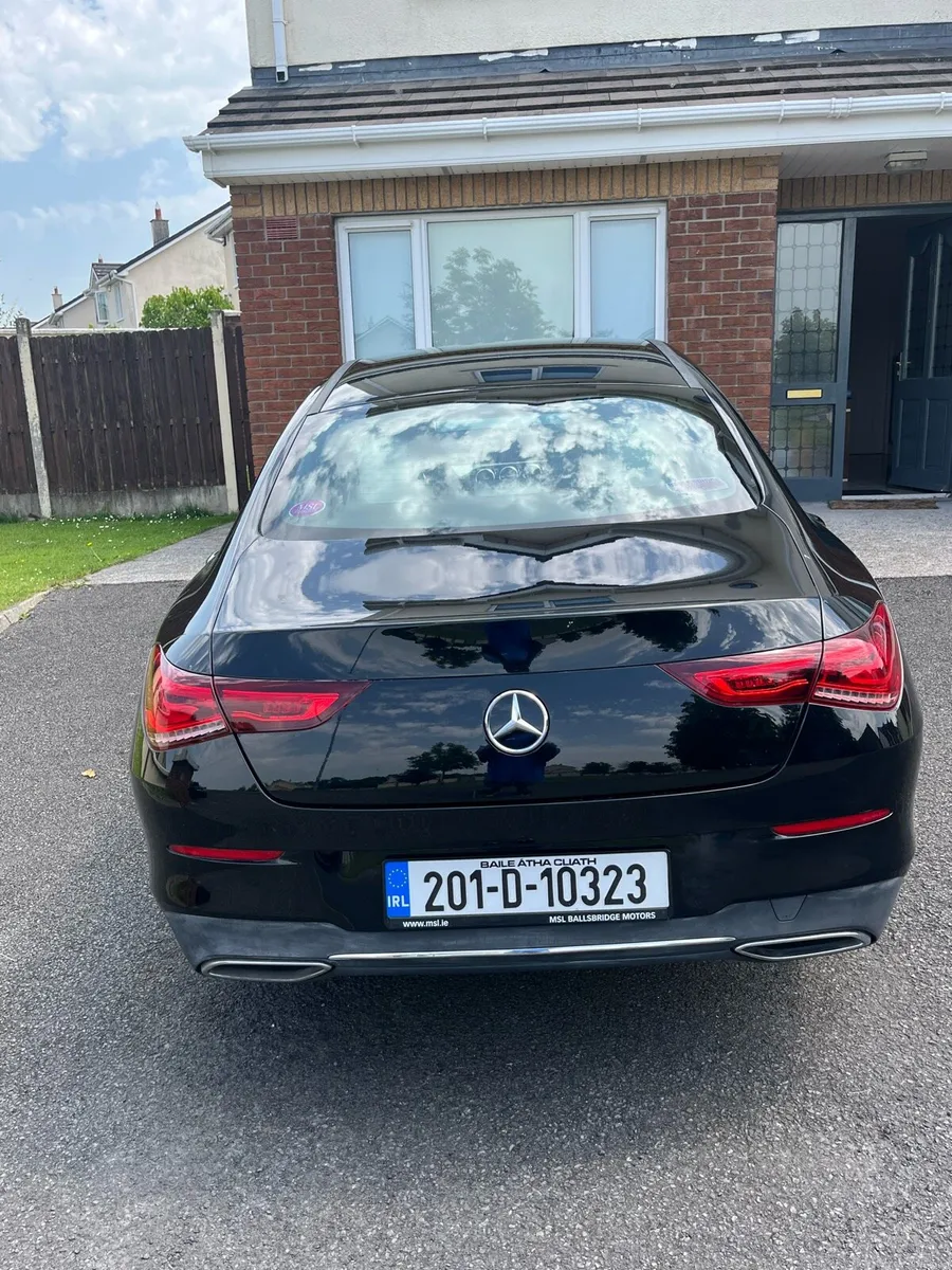 Mercedes Benz - Image 3