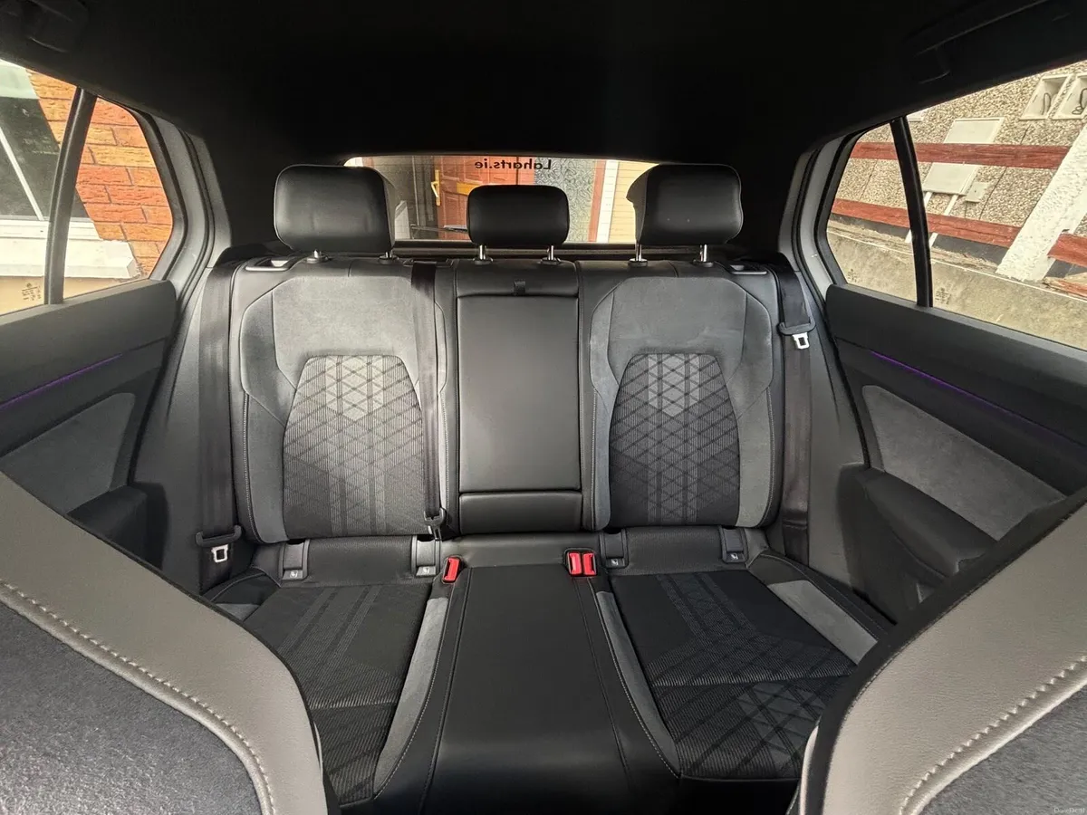 VW Golf R-Line - Image 4