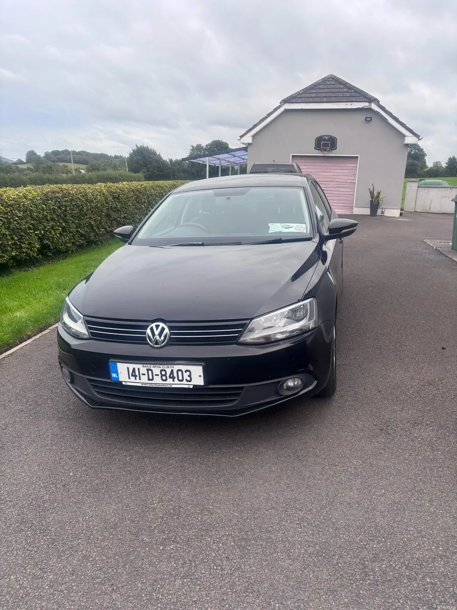 1.6 Volkswagen Jetta 2014 - Image 2