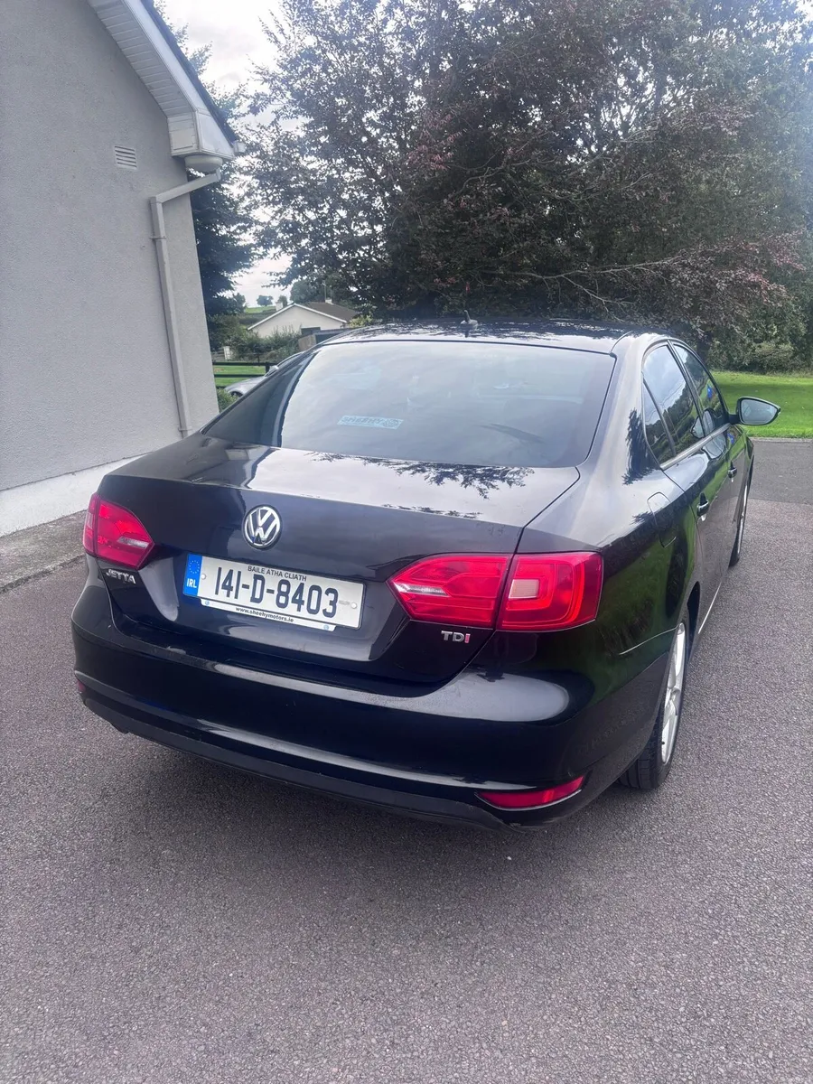 1.6 Volkswagen Jetta 2014 - Image 3