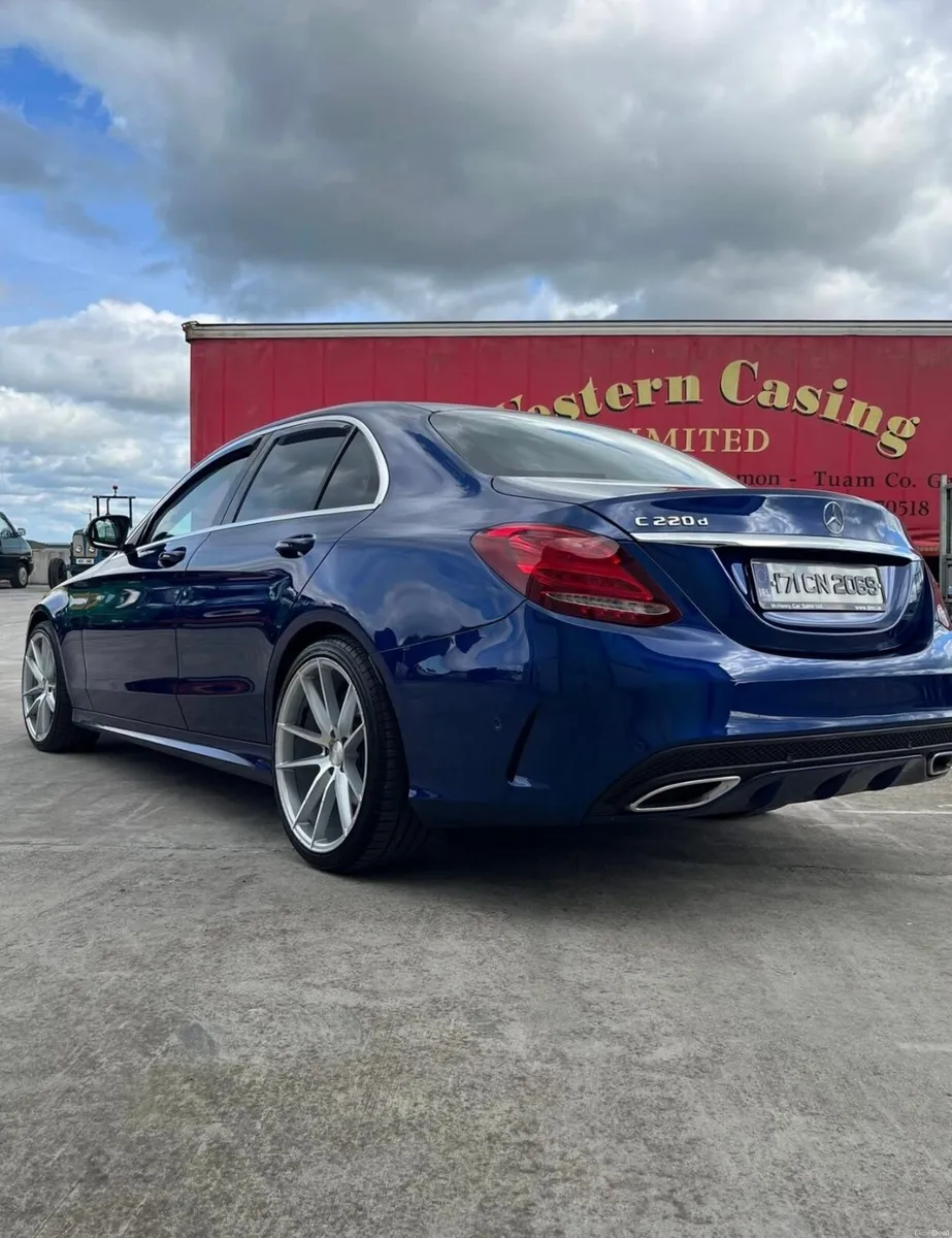 C220d Mercedes - Image 3
