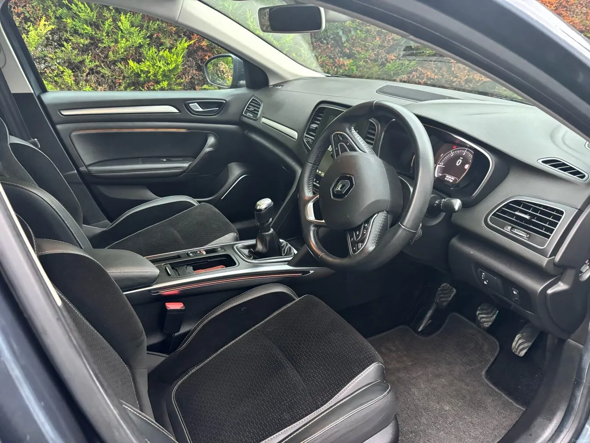 Renault Megane ** Low Mileage *** - Image 6