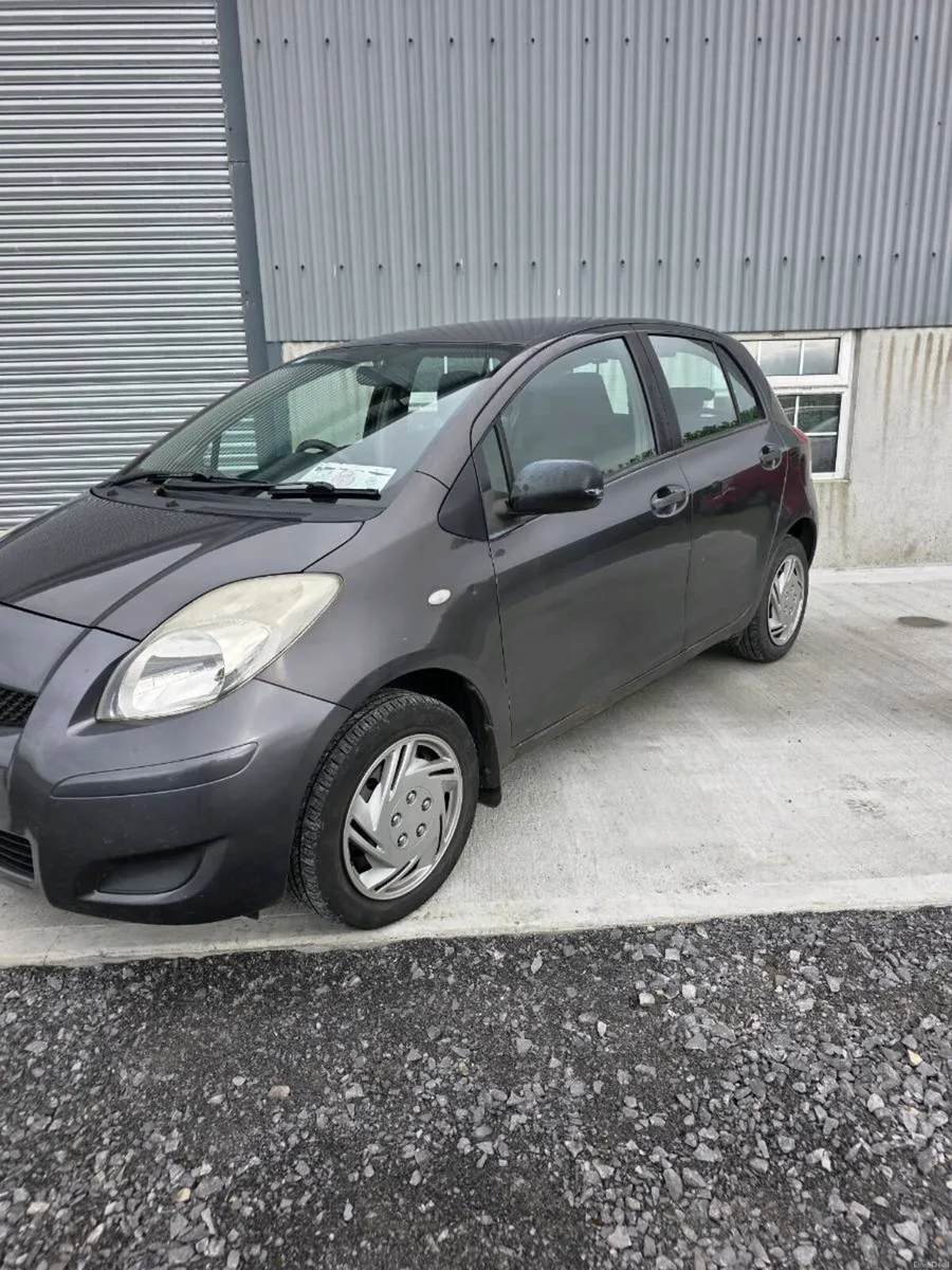Car - Image 2