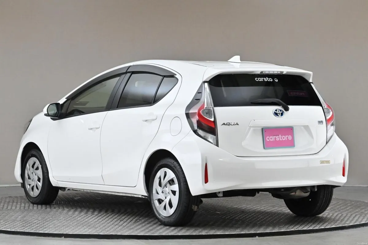 Toyota Aqua 1.5 VVT-i HYBRID **ANDROID CAR PLAYER* - Image 6
