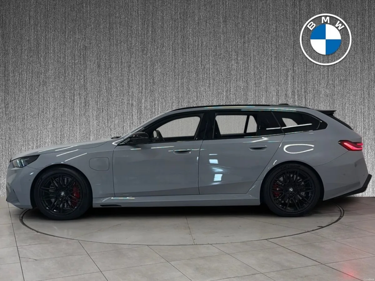 BMW M5 M5 Touring - Image 3