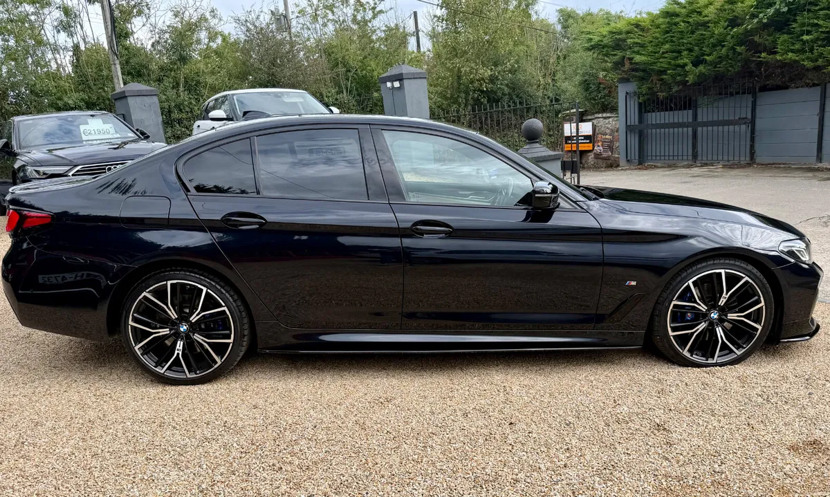 2023 BMW 5-Series 520D M-Sport - Image 5