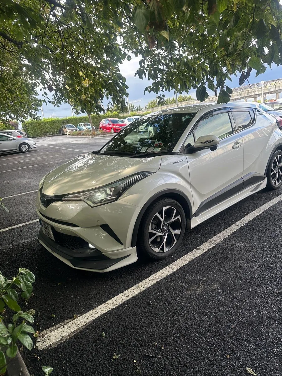 Toyota - Image 1