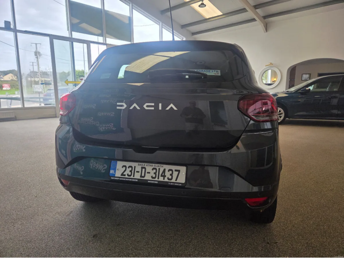 Dacia Sandero EXPRESSION TCE 90 5SPEED NBI 5DR - Image 3