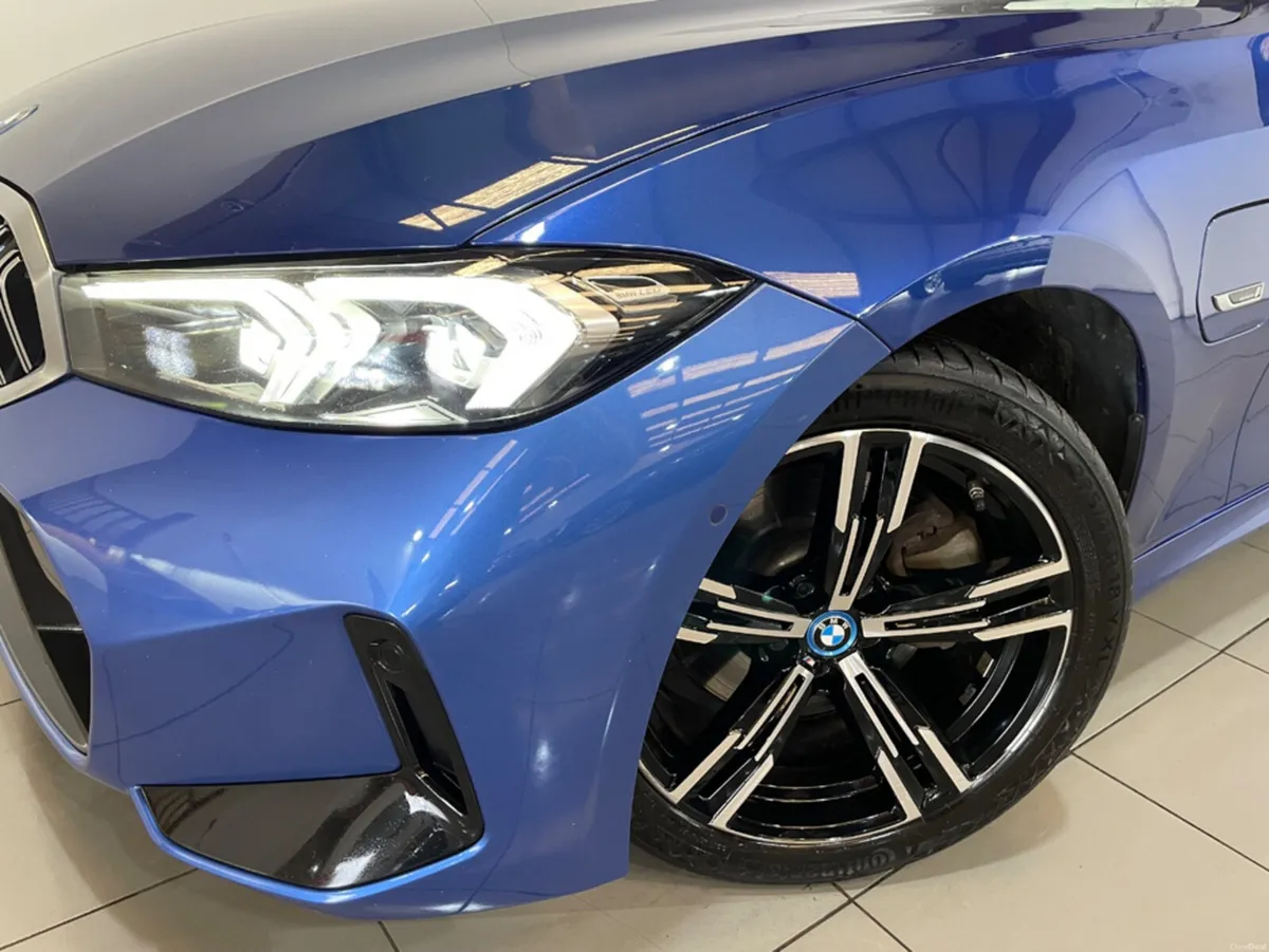 BMW 3-Series 330E M SPORT4DR AUTO FULL SERVICE HIS - Image 4
