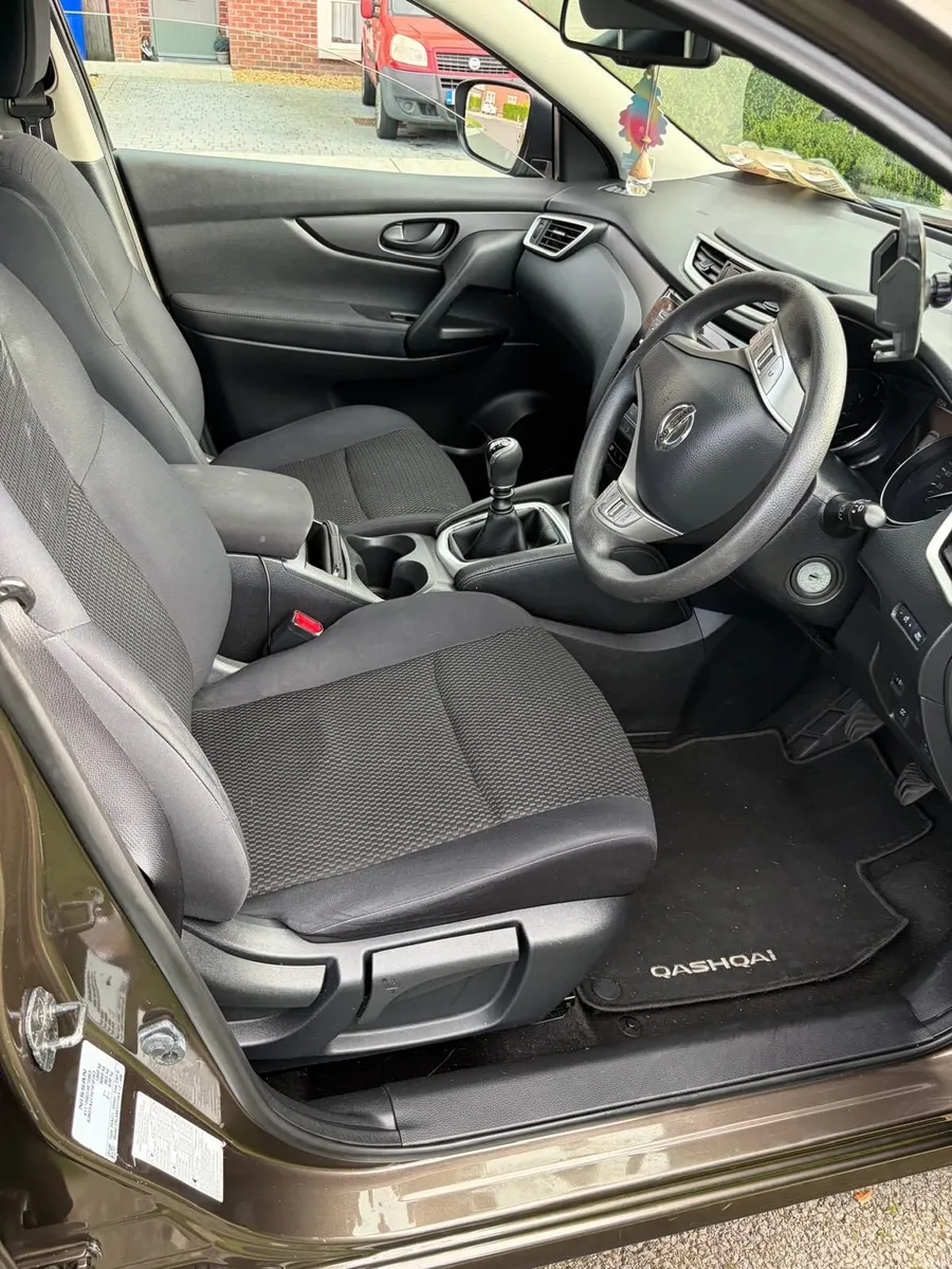 Nissan Qashqai 2015 - Image 4
