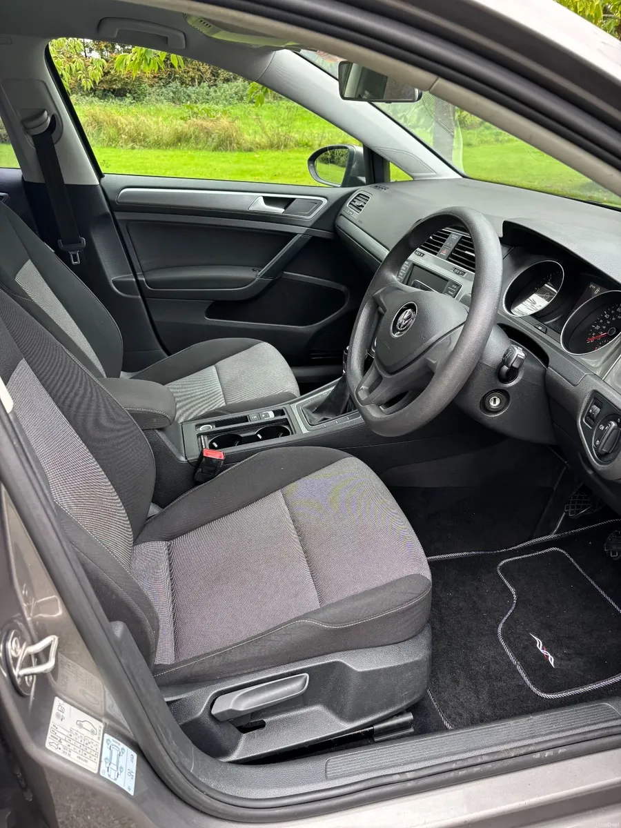 Volkswagen Golf 1.6D TDI 2016 - Image 4