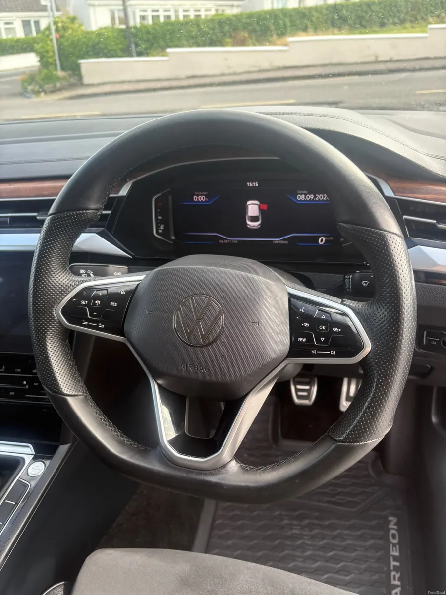Volkswagen Arteon 2023 - Image 2