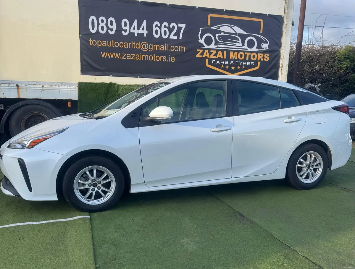 Toyota Prius 2021 - Image 3