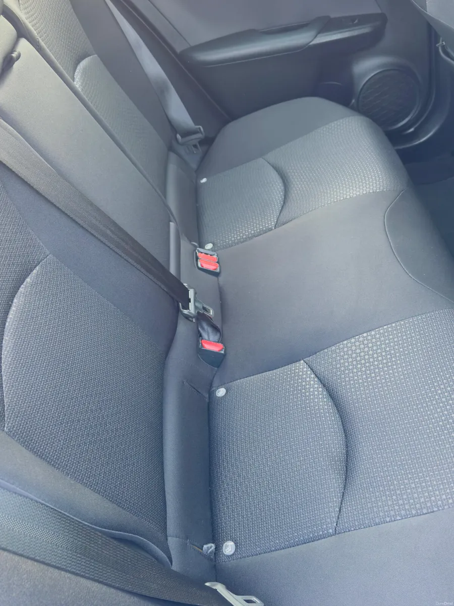 Toyota Prius 2021 - Image 6