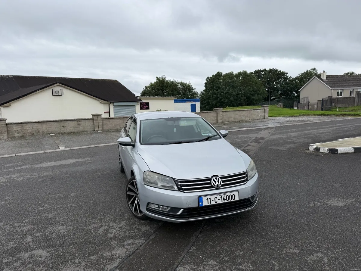 2011 Volkswagen Passat 1.6 TDI - Image 1