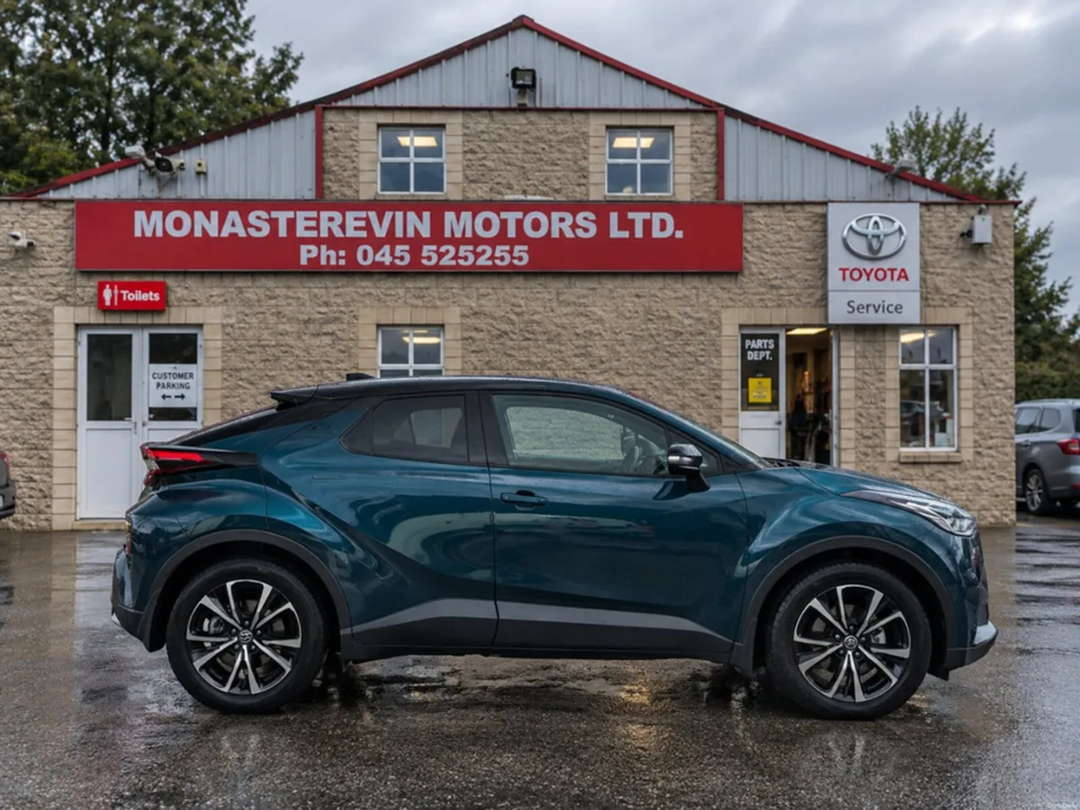 Toyota C-HR *ORIGINAL IRISH CAR*  HEV SPORT - Image 3