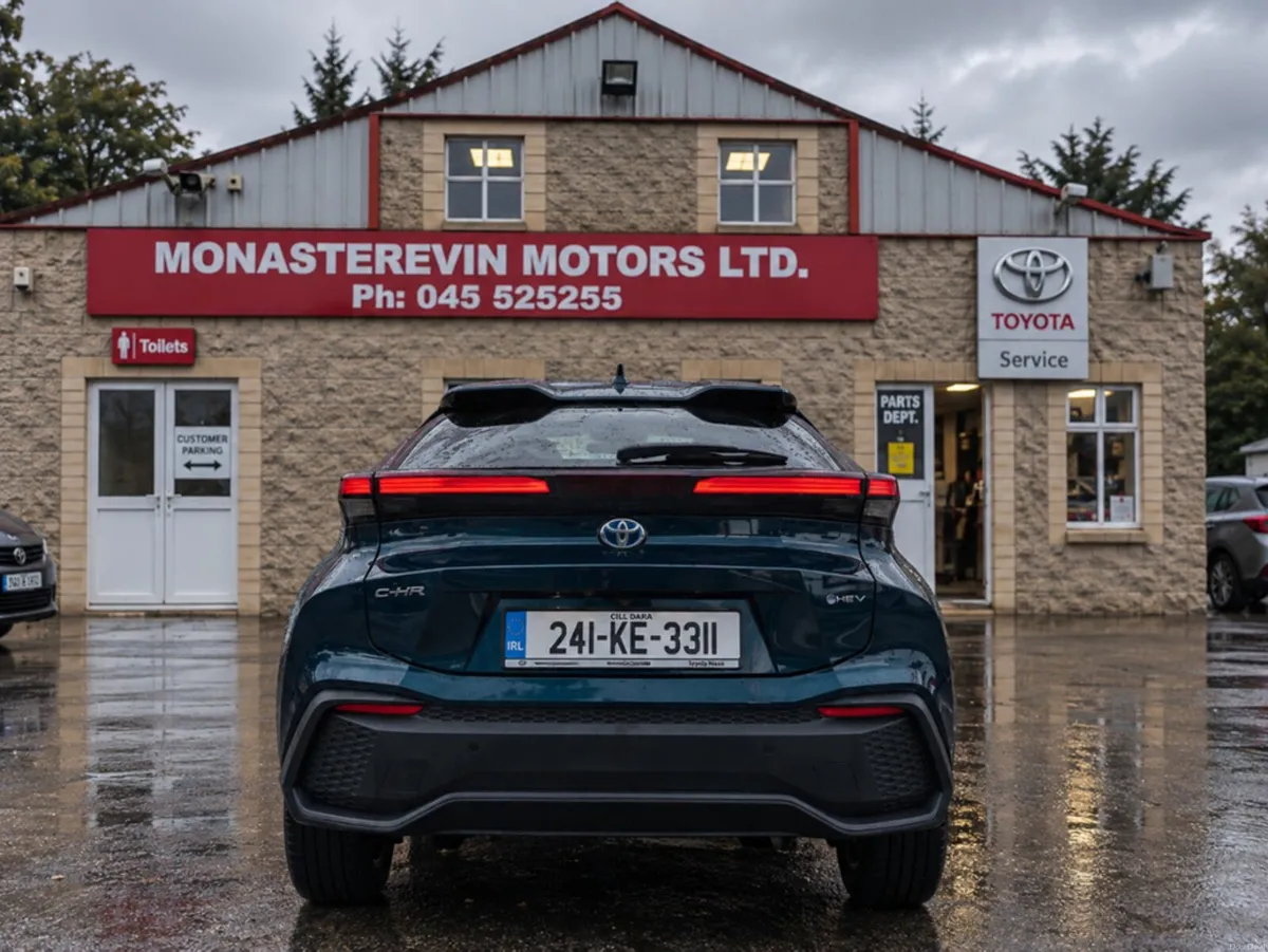 Toyota C-HR *ORIGINAL IRISH CAR*  HEV SPORT - Image 4