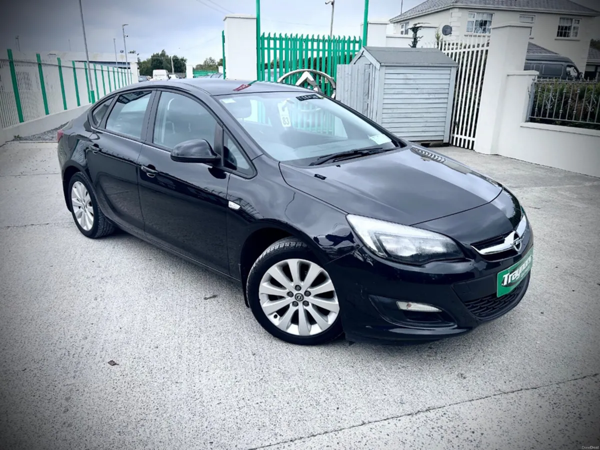 Opel Astra One Lady owner from new 1.4 cc Petrol - Image 1