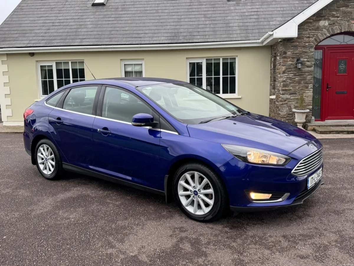 Ford Focus TITANIUM 1.5 TD 95PS 6SPEED 4DR - Image 5