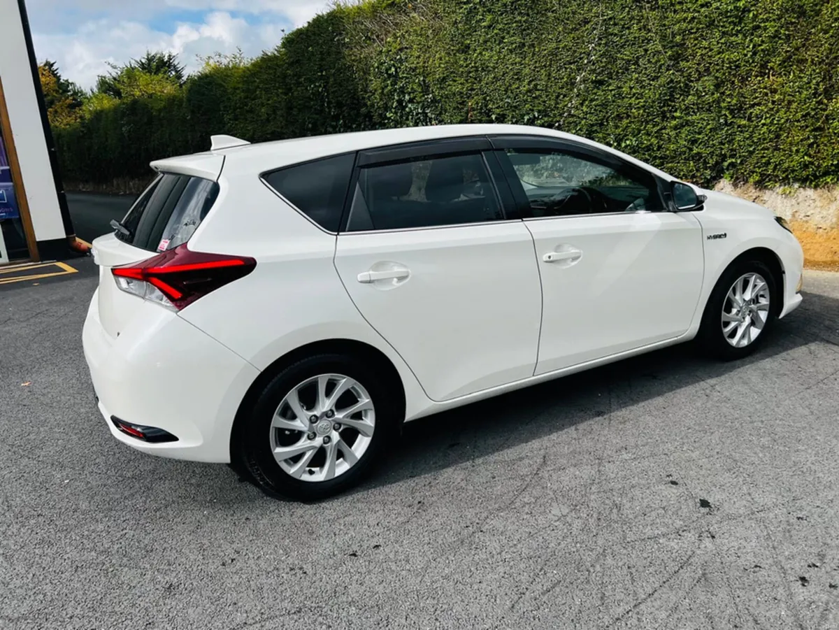 Toyota Auris FINANCE AVAILABLE - Image 4