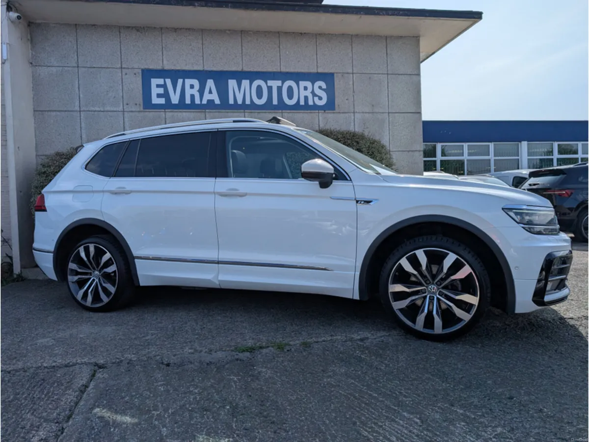 Volkswagen Tiguan 7 SEATER R-LINE MANUAL 2.0 DIESE - Image 3