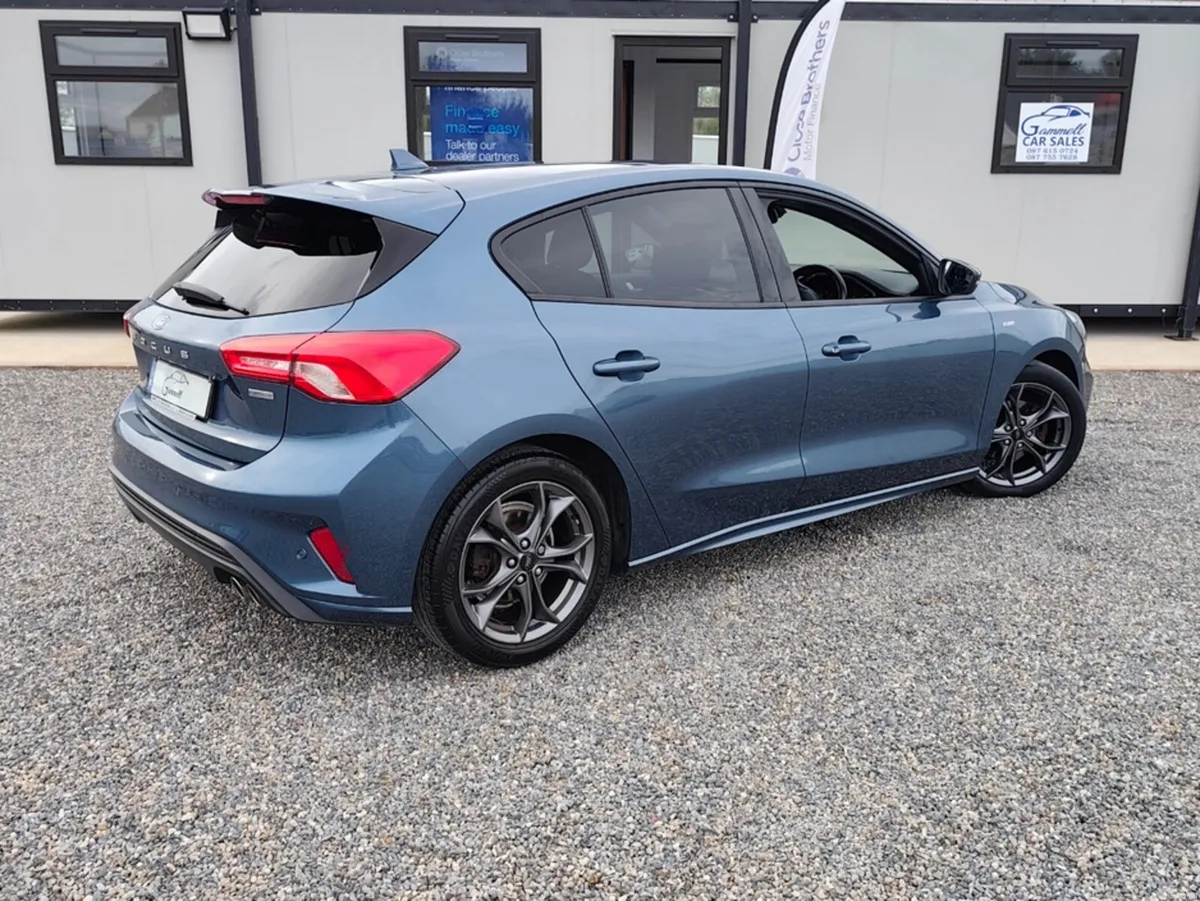 Ford Focus ST-LINE TDCI - Image 2
