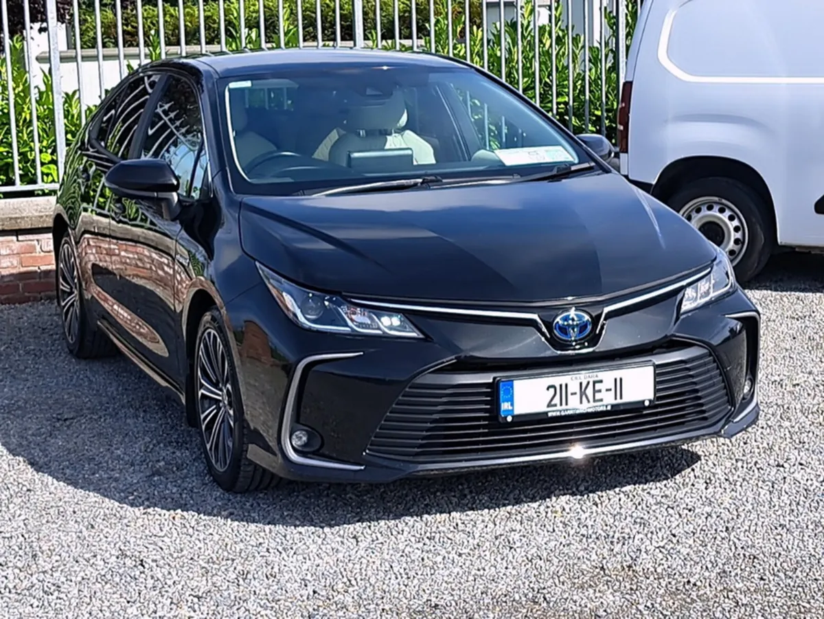 Toyota Corolla Luna Sport Hybrid Automatic - Image 1