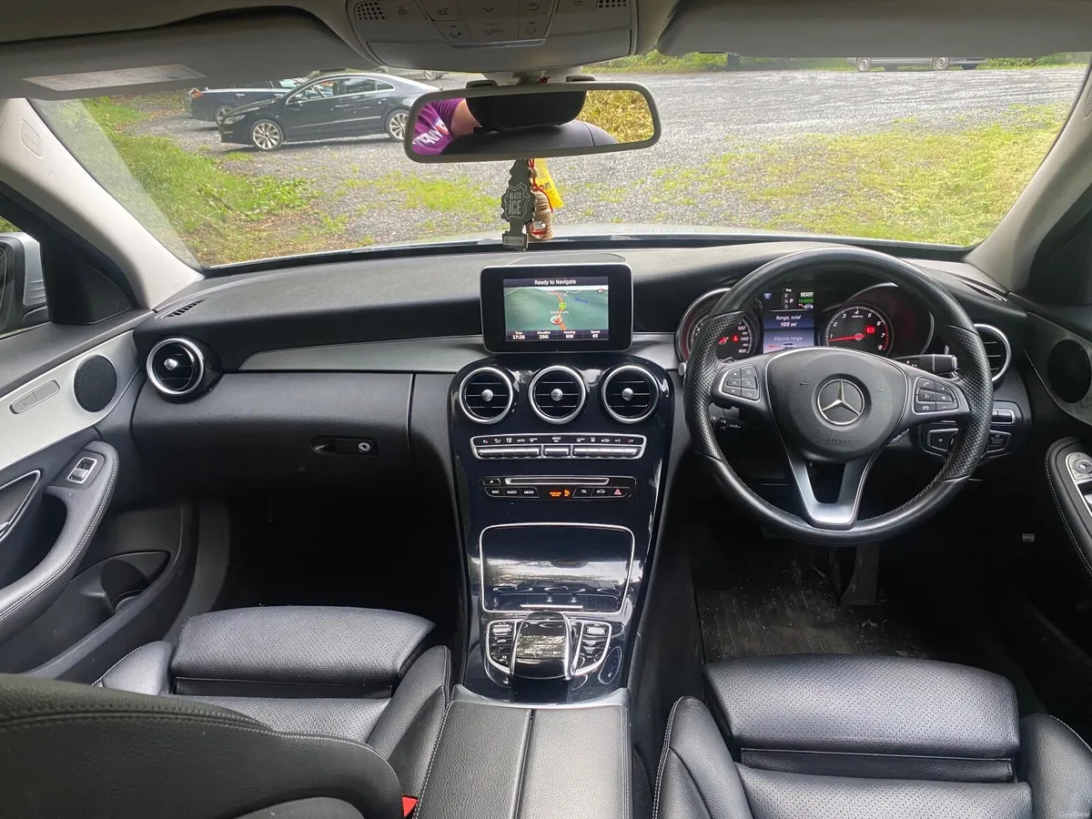 Mercedes-Benz C 350 e 2016 2.0 hybrid plug in - Image 4
