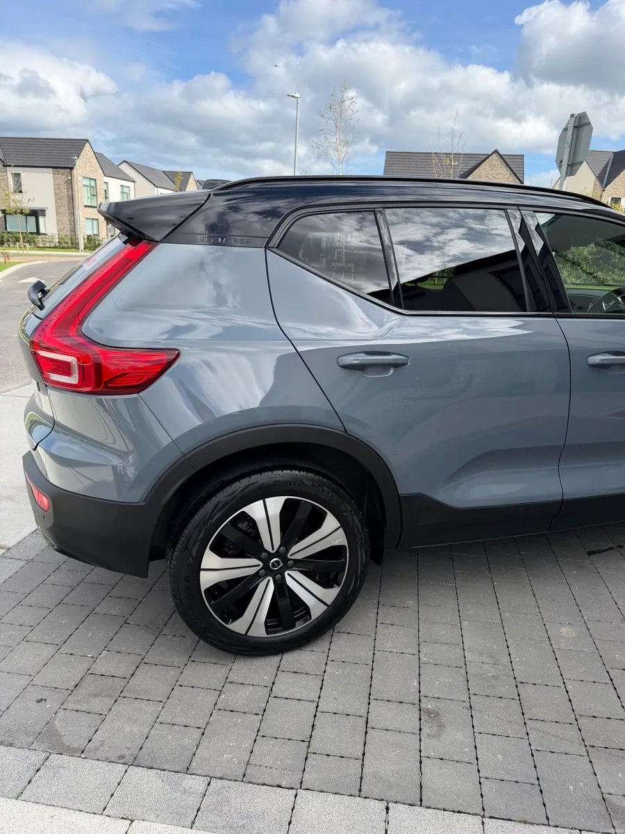 Volvo XC40 2022 - Image 4