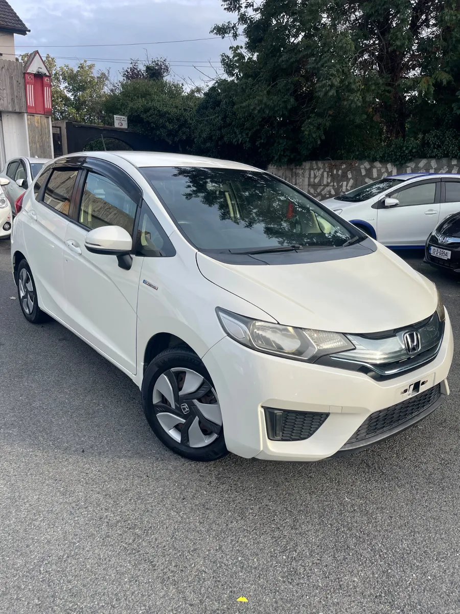 2014 Honda Fit hybrid automatic - Image 1