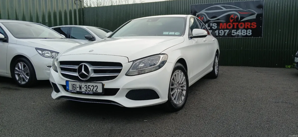 16 Mercedes-Benz C-Class Low Mileage 120.000 ml - Image 3