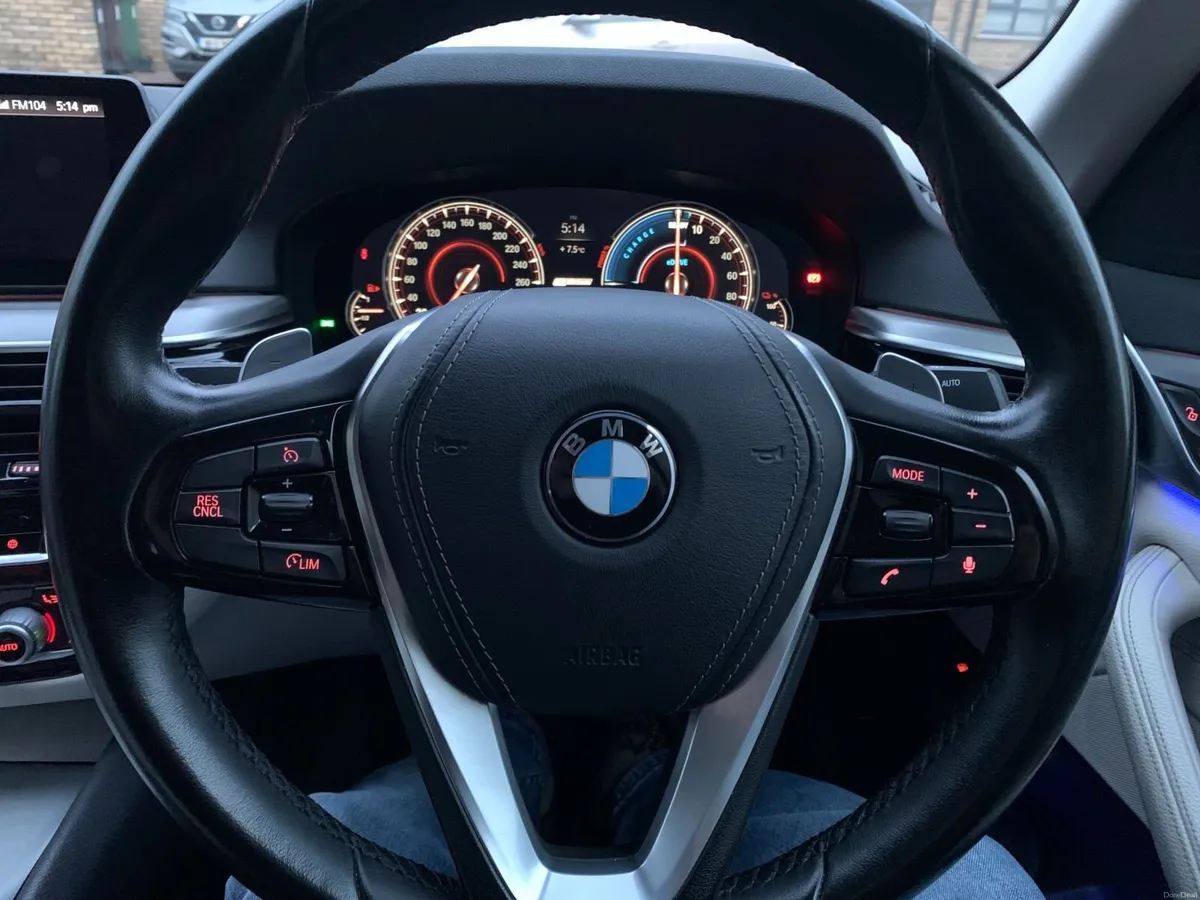 BMW 5-Series 2017 - Image 5