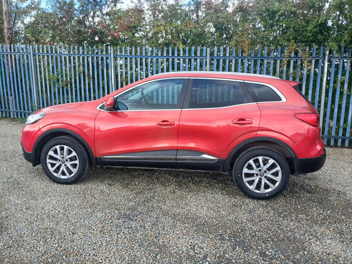 Renault Kadjar 2016 diesel mint condition - Image 5