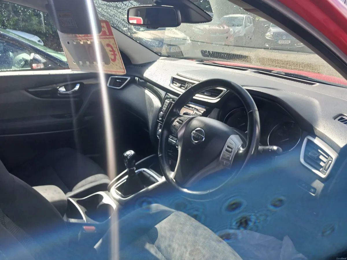 Nissan Qashqai 2016 mint condition diesel - Image 6
