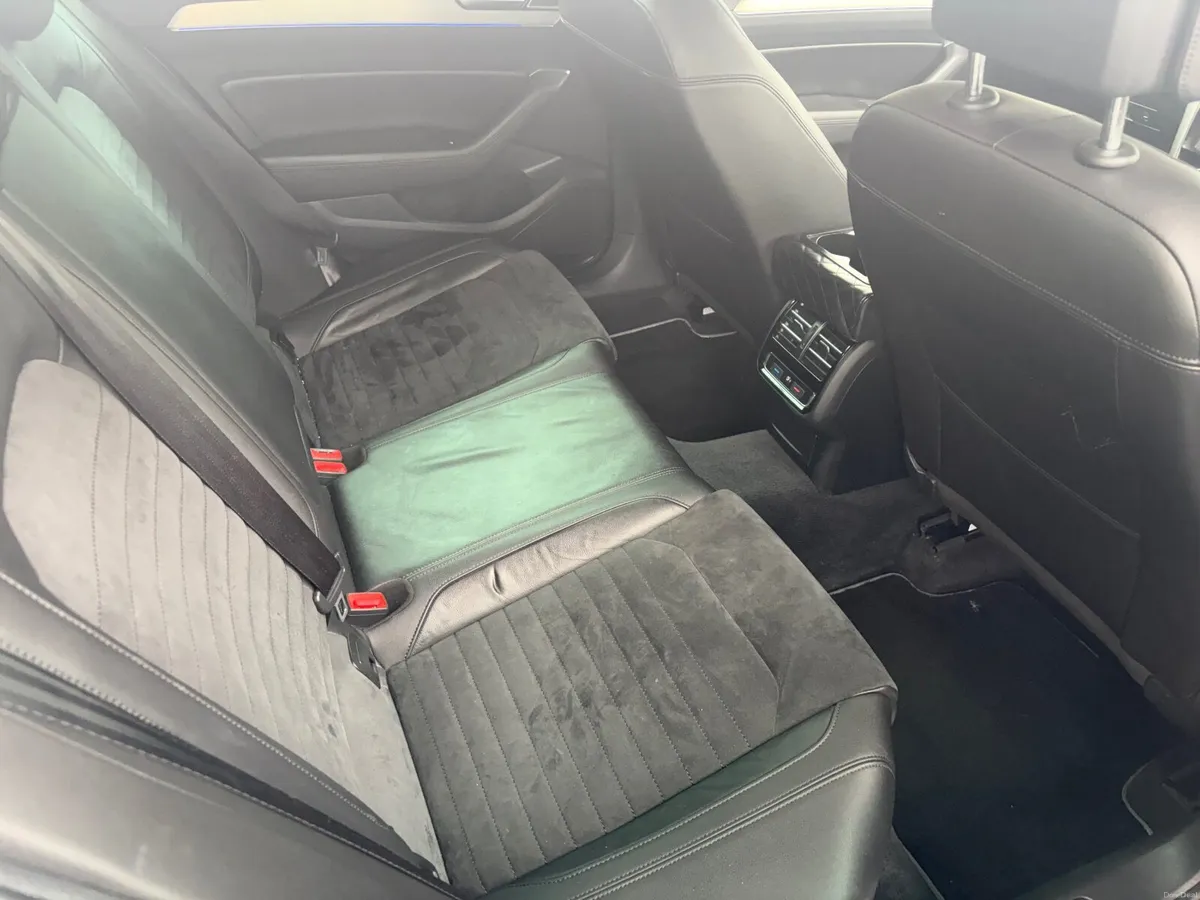 181 Volkswagen Passat  GTE NCT 04/28 - Image 6