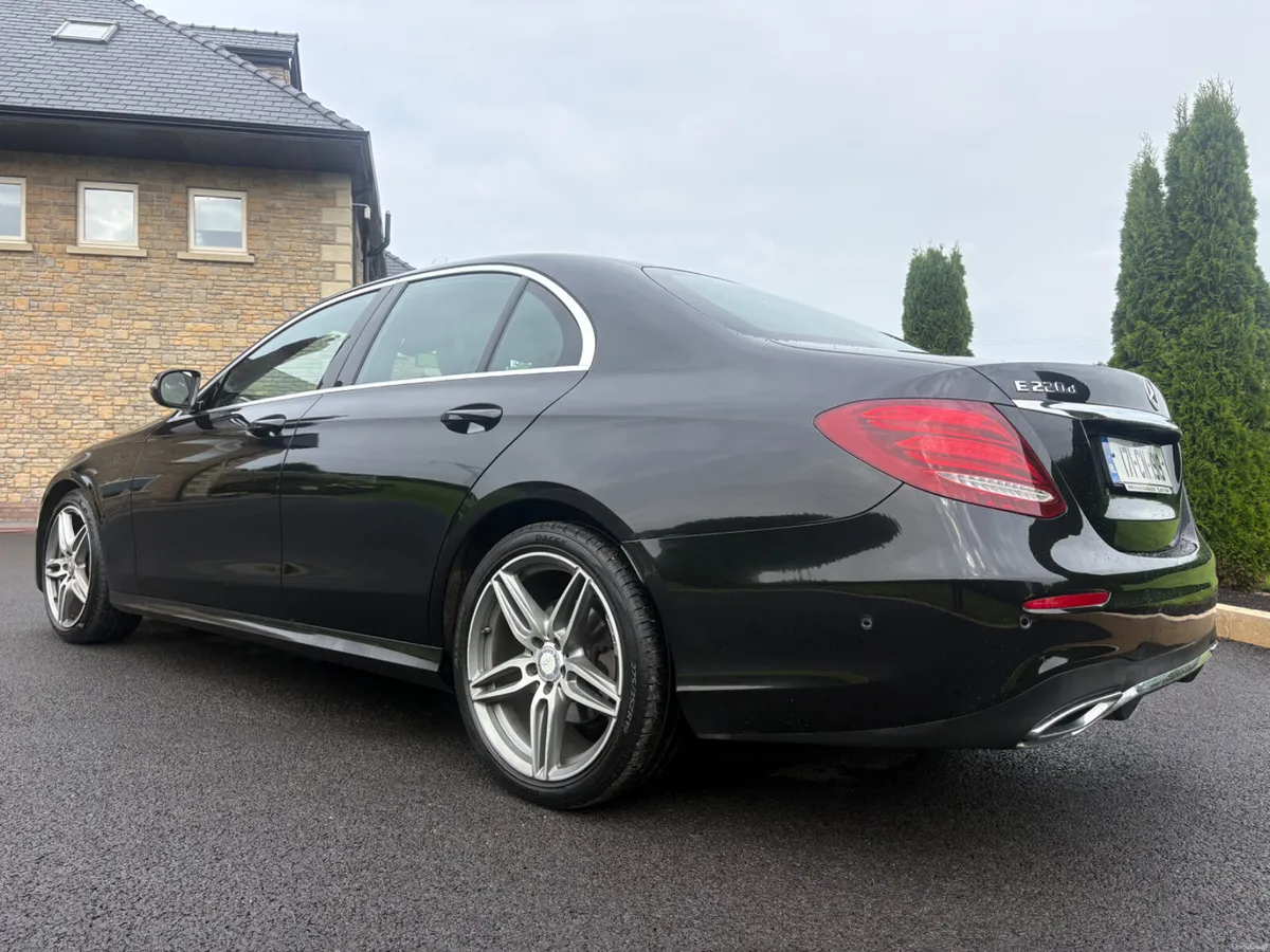 Mercedes-Benz E-Class 2017 AMG Line - Image 5