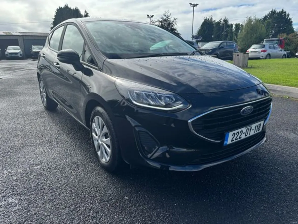 Ford Fiesta Trend Connected 1.1 075 M5 - Image 1