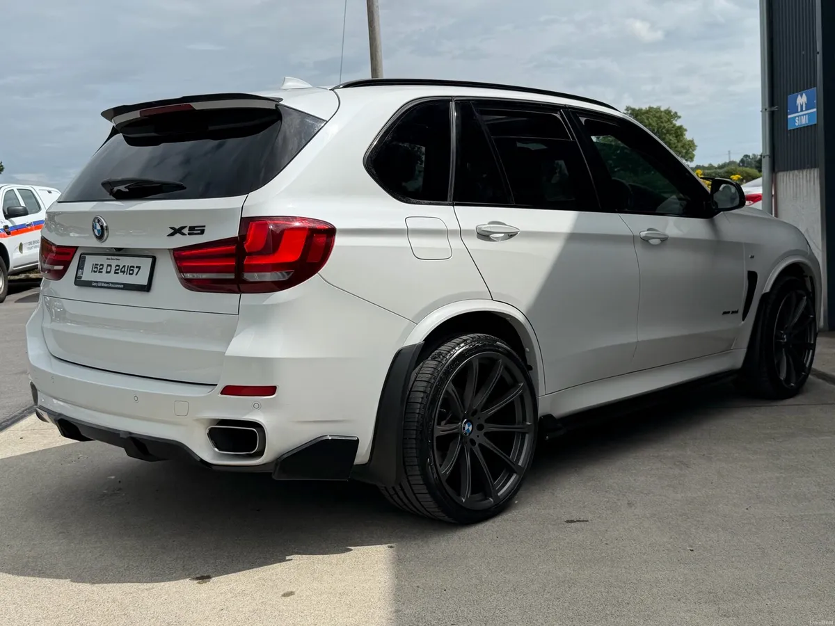 BMW X5 2015 X DRIVE 3.0 CREWCAB N1 30D - Image 4