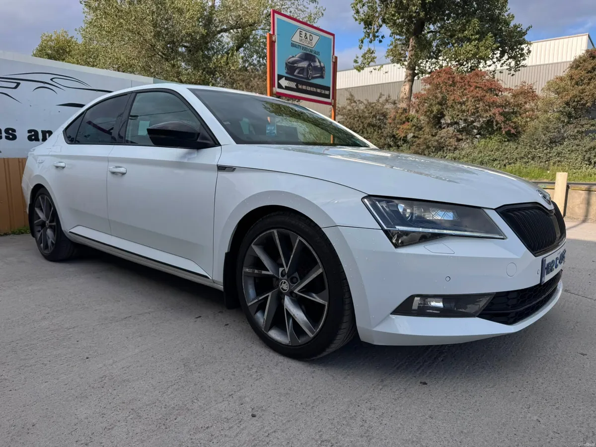 182 Skoda Superb 2.0TDI 150BHP SportLine - Image 5