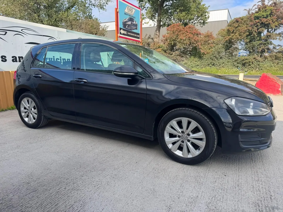 141 VW Golf 2.0TDI 150BHP BLUEMOTION - Image 3