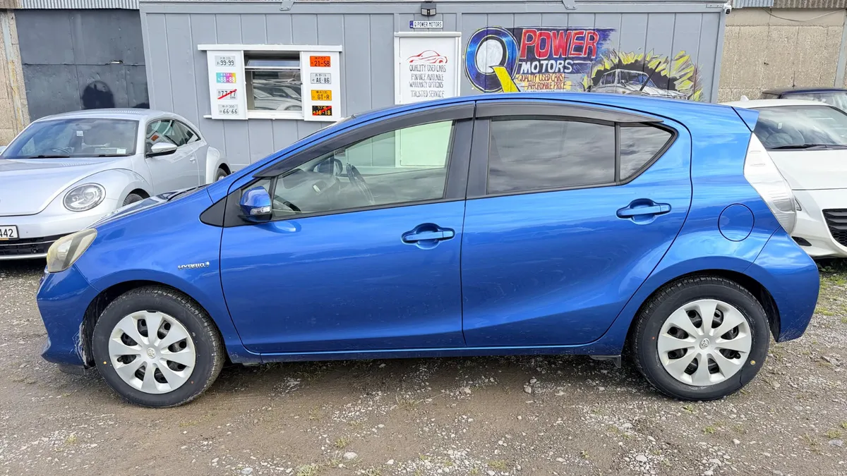 2012 Toyota Aqua 1.5 Automatic - Image 5