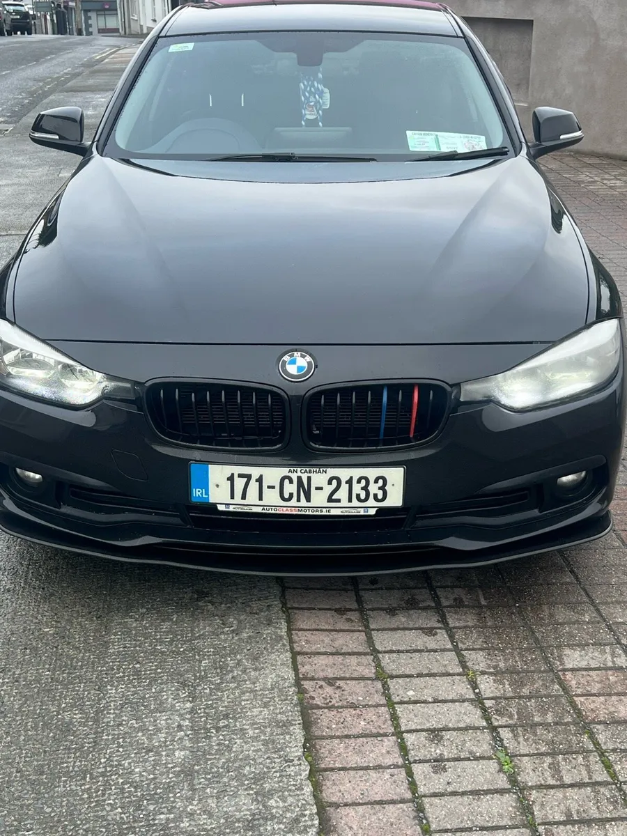 BMW 320 - Image 2