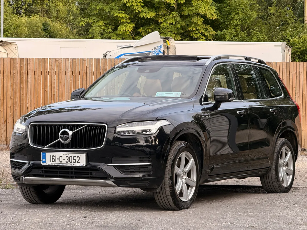 Volvo XC90 T8 2Lplug in Hybrid Momentum Geartronic - Image 5