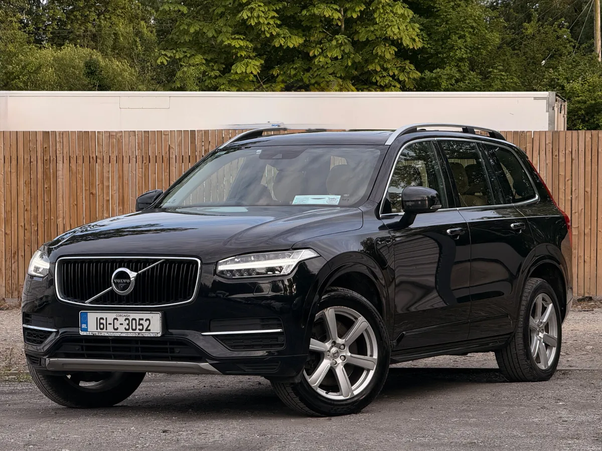 Volvo XC90 T8 2Lplug in Hybrid Momentum Geartronic - Image 1