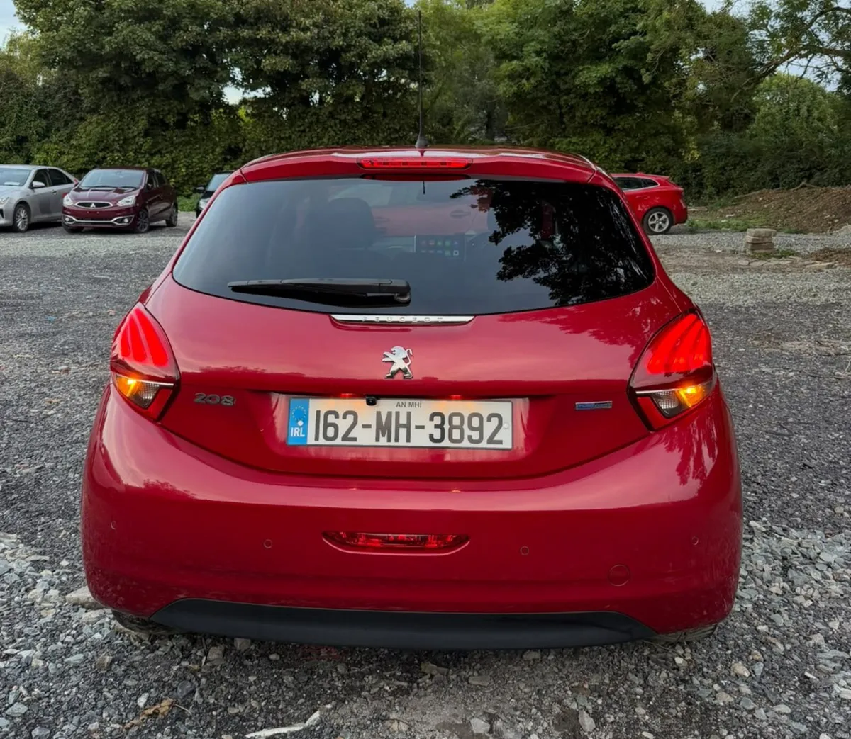 Peugeot 208  2016  1.2 PureTech - Image 4