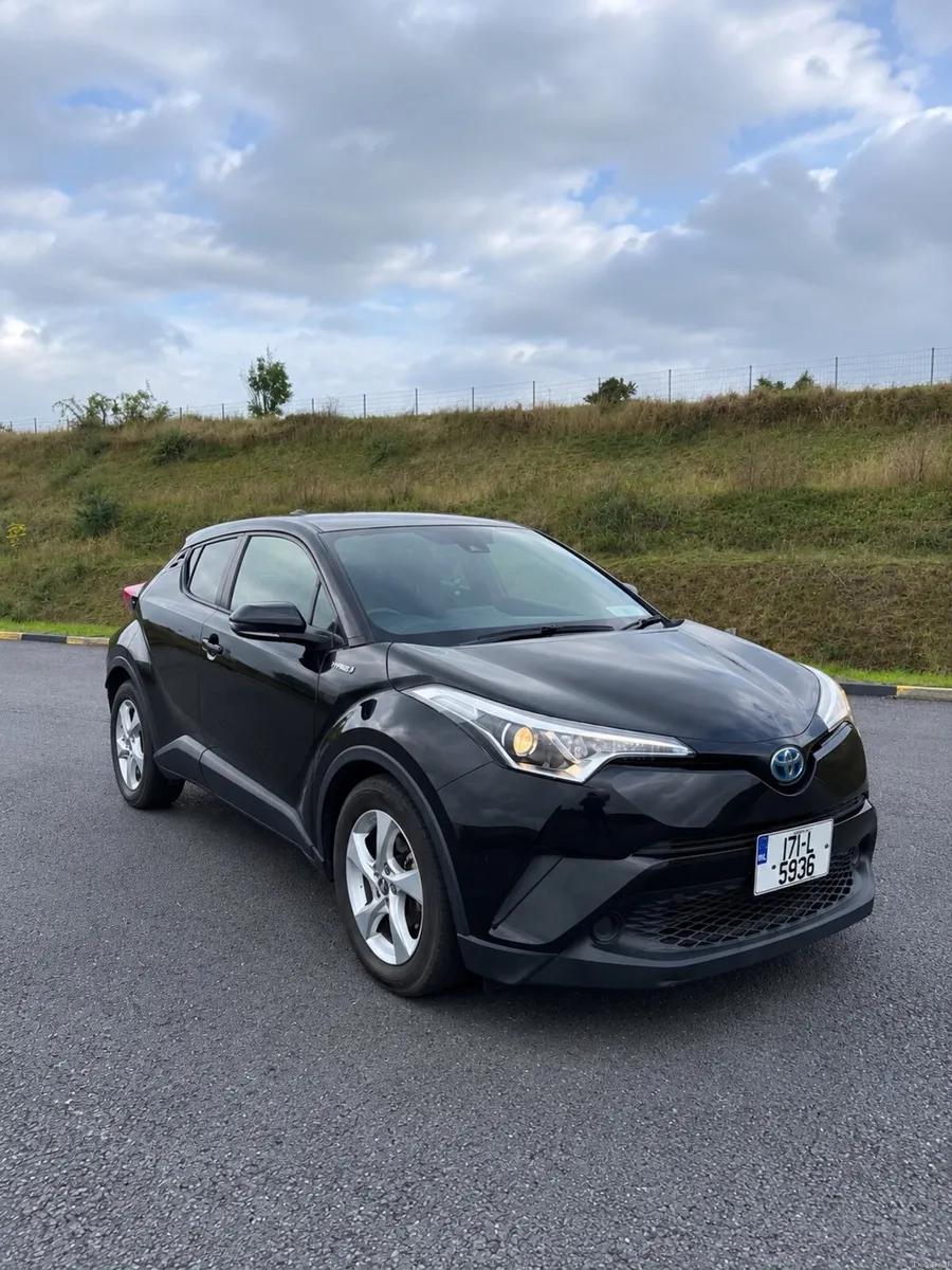Toyota C-HR 2017 - Image 4