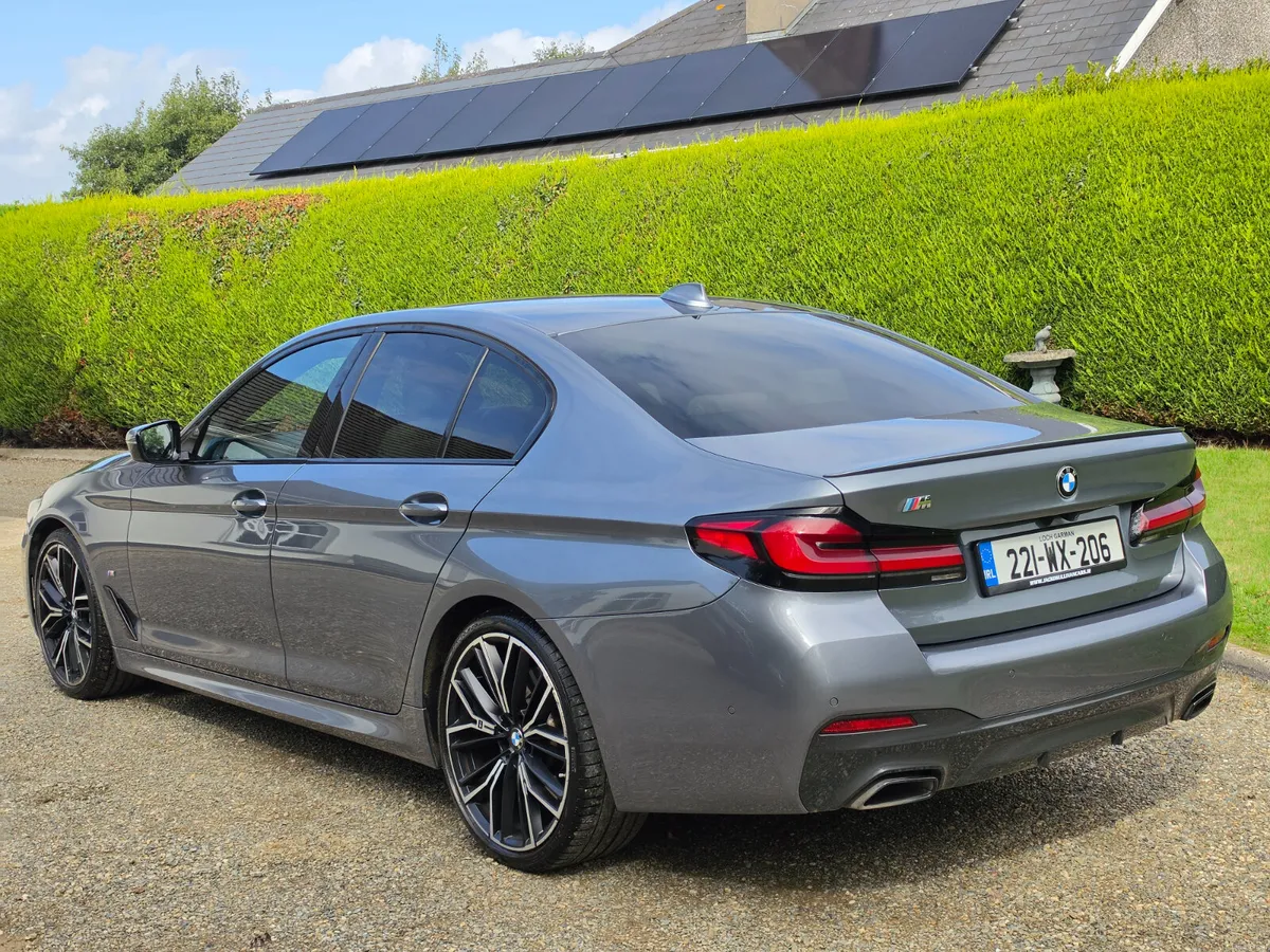 22'BMW 520D M-SPORT PRO LCI - Image 4