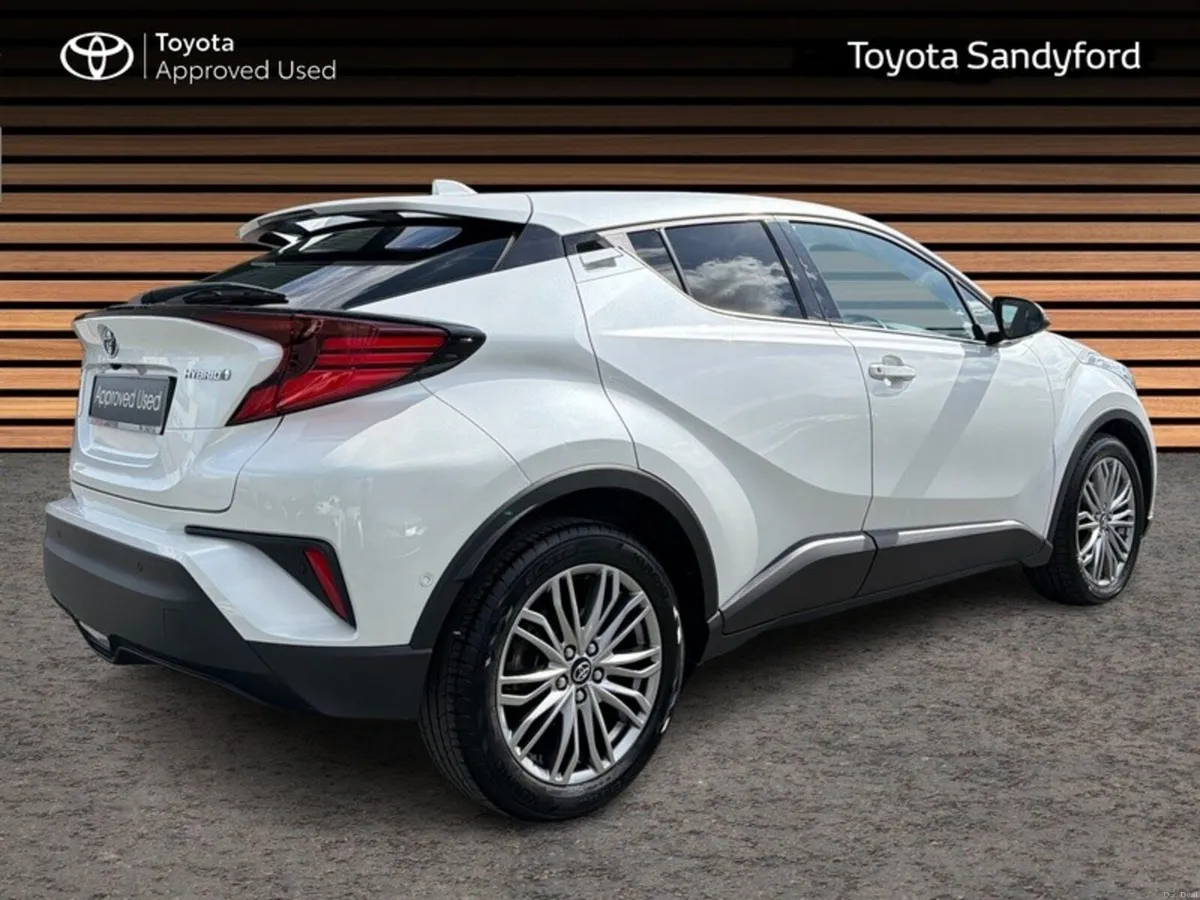 Toyota C-HR SOL TOP SPEC // HEATED LEATHER SEATS / - Image 2